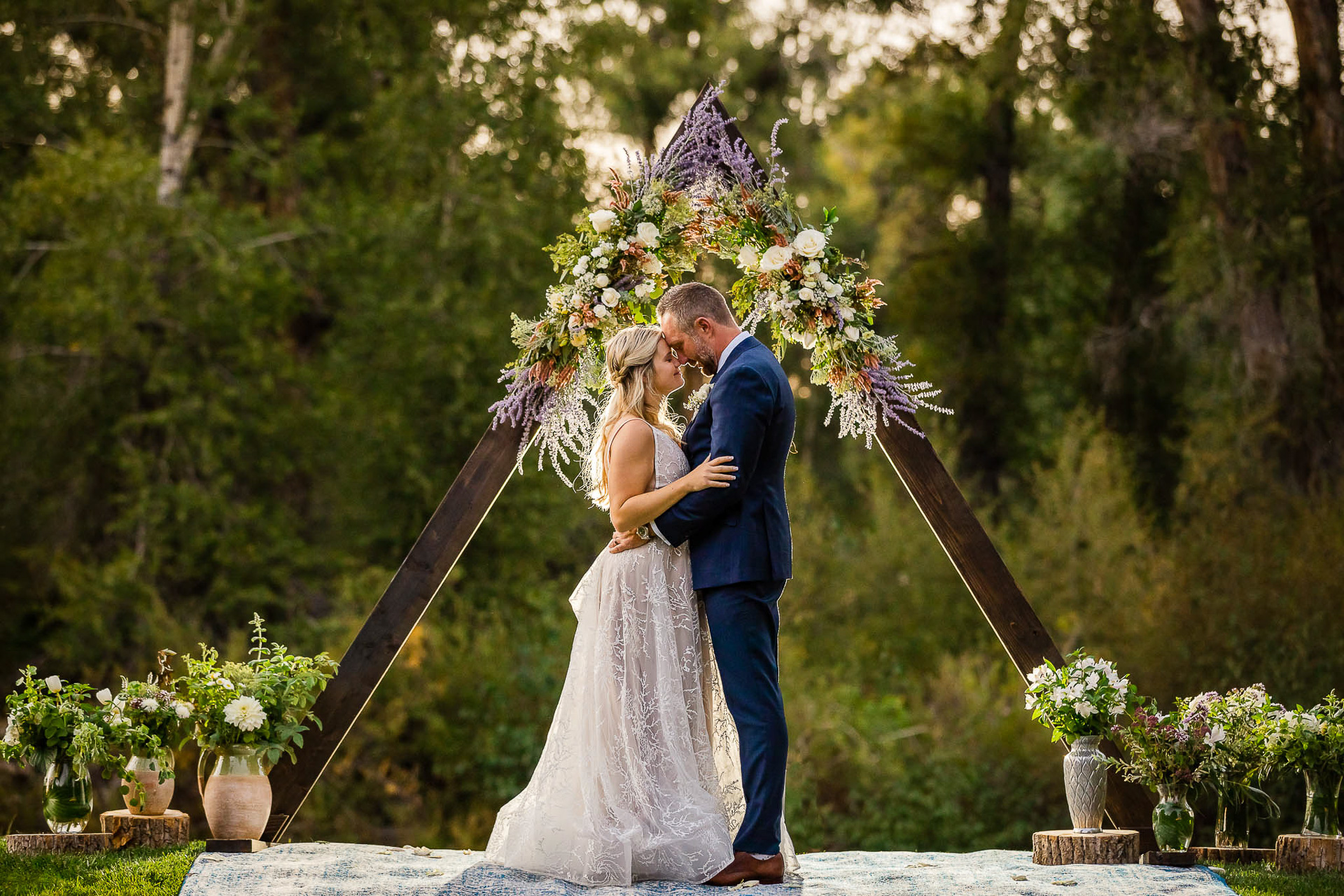 https://mountainmagicmedia.com/wp-content/uploads/2023/07/Crested-Butte-photographer-Gunnison-photographers-Colorado-photography-proposal-engagement-elopement-wedding-venue-boudoir-photo-by-Mountain-Magic-Media-11.jpg