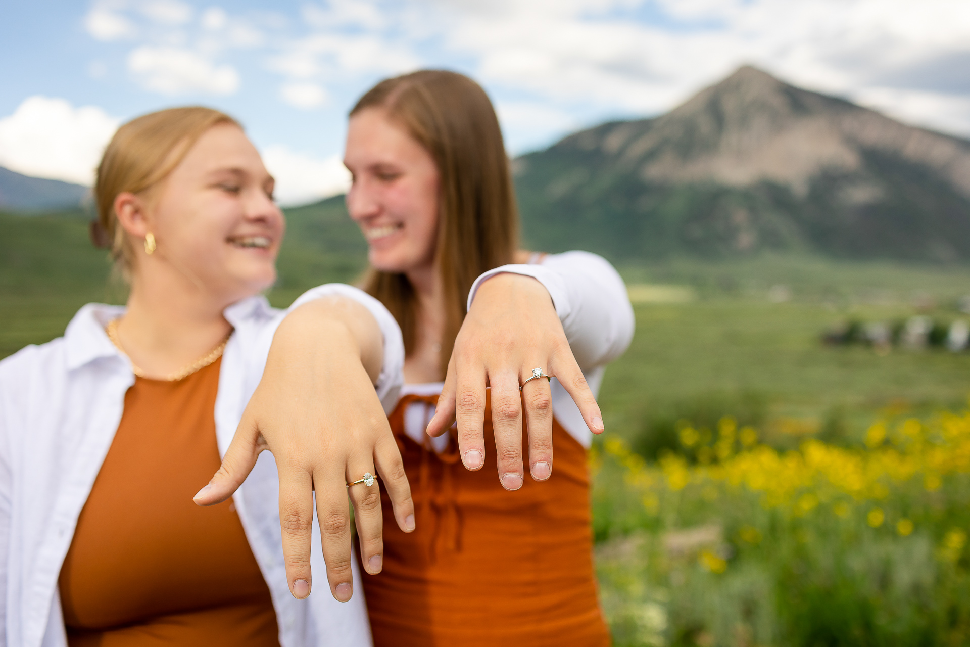 https://mountainmagicmedia.com/wp-content/uploads/2023/07/Crested-Butte-photographer-Gunnison-photographers-Colorado-photography-proposal-engagement-elopement-wedding-venue-boudoir-photo-by-Mountain-Magic-Media-70.jpg