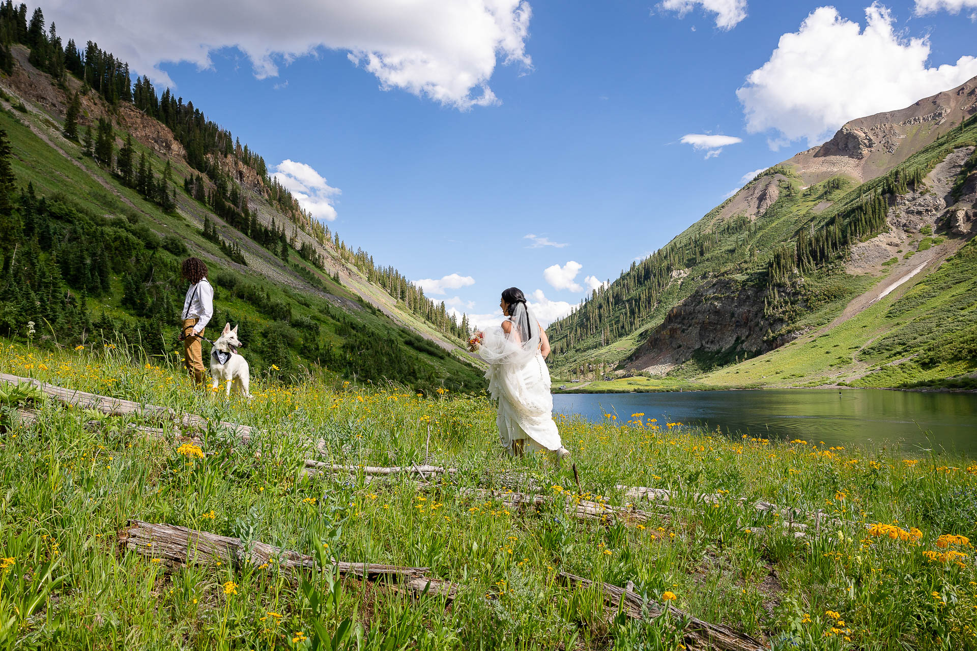 https://mountainmagicmedia.com/wp-content/uploads/2023/07/Crested-Butte-photographer-Gunnison-photographers-Colorado-photography-proposal-engagement-elopement-wedding-venue-boudoir-photo-by-Mountain-Magic-Media-76.jpg