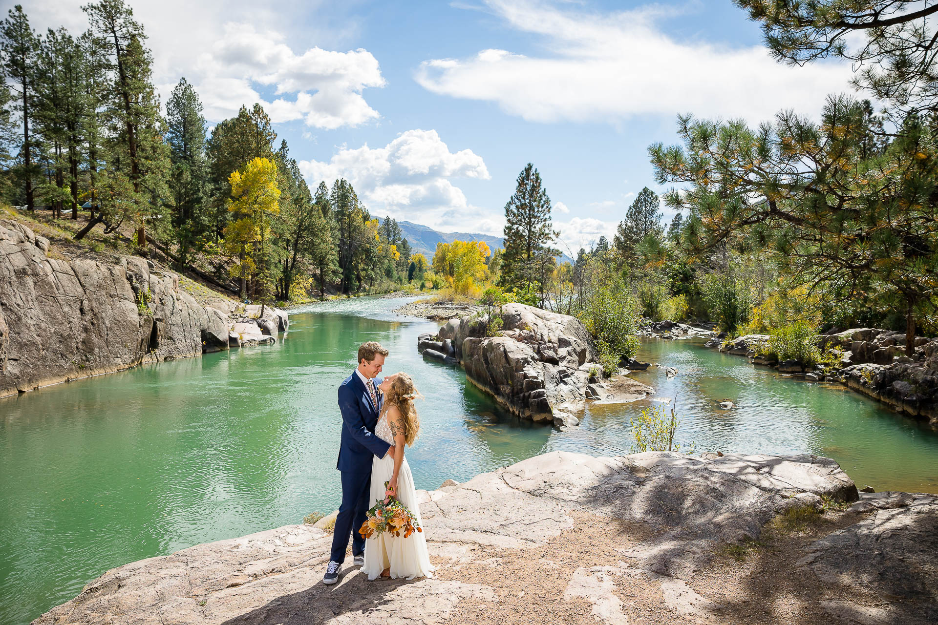 https://mountainmagicmedia.com/wp-content/uploads/2023/07/Crested-Butte-photographer-Gunnison-photographers-Colorado-photography-proposal-engagement-elopement-wedding-venue-boudoir-photo-by-Mountain-Magic-Media-97.jpg