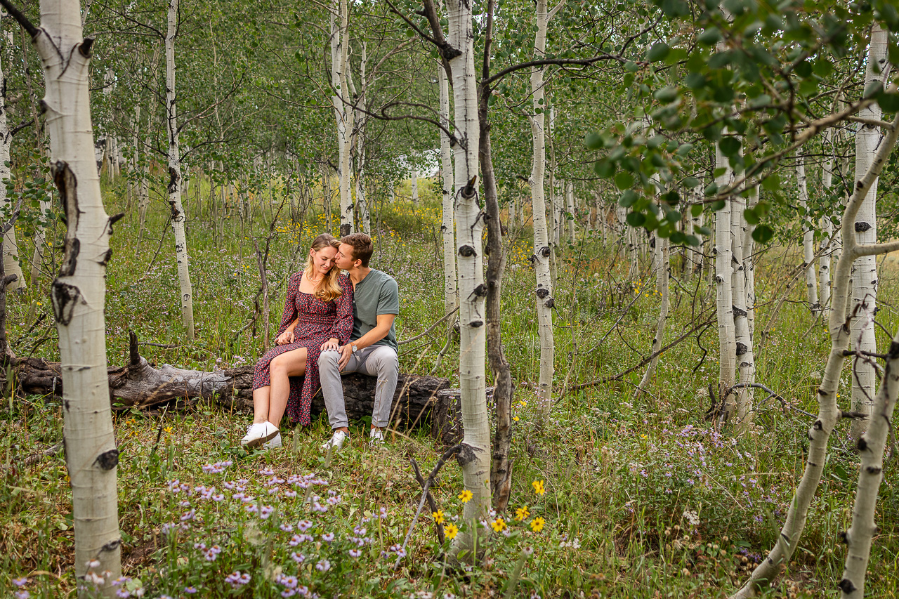 https://mountainmagicmedia.com/wp-content/uploads/2023/07/Crested-Butte-photographer-Gunnison-photographers-Colorado-photography-proposal-engagement-elopement-wedding-venue-photo-by-Mountain-Magic-Media-1021.jpg