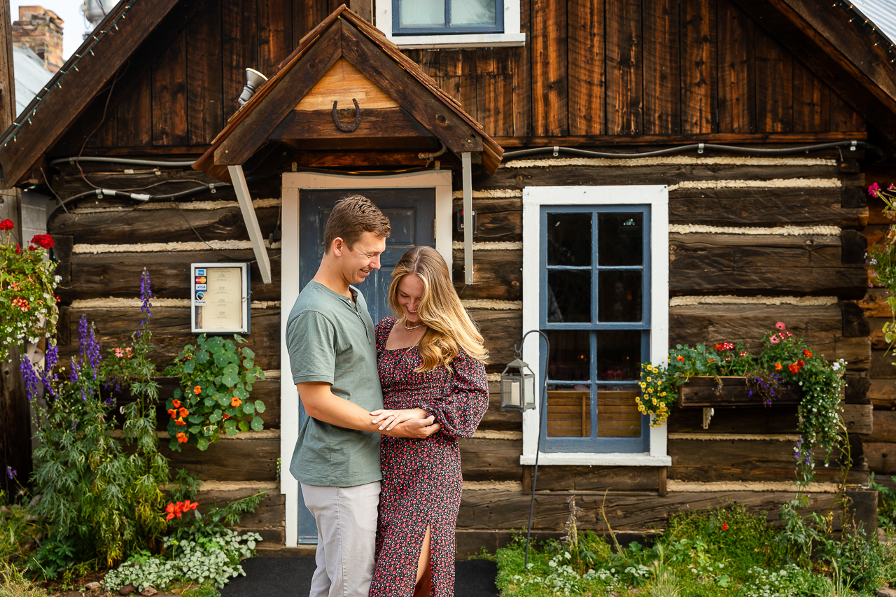 https://mountainmagicmedia.com/wp-content/uploads/2023/07/Crested-Butte-photographer-Gunnison-photographers-Colorado-photography-proposal-engagement-elopement-wedding-venue-photo-by-Mountain-Magic-Media-1039.jpg