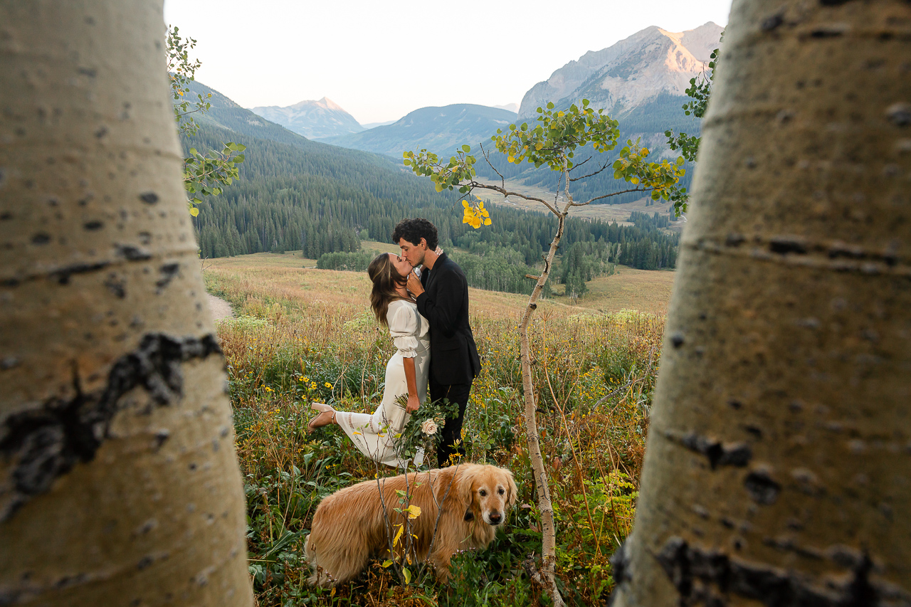 https://mountainmagicmedia.com/wp-content/uploads/2023/07/Crested-Butte-photographer-Gunnison-photographers-Colorado-photography-proposal-engagement-elopement-wedding-venue-photo-by-Mountain-Magic-Media-1062.jpg