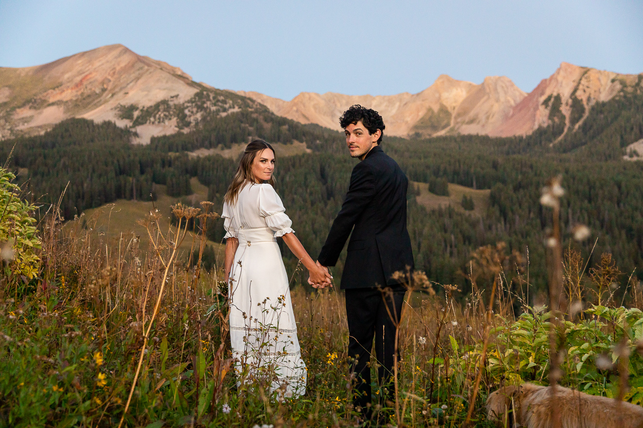 https://mountainmagicmedia.com/wp-content/uploads/2023/07/Crested-Butte-photographer-Gunnison-photographers-Colorado-photography-proposal-engagement-elopement-wedding-venue-photo-by-Mountain-Magic-Media-1069.jpg