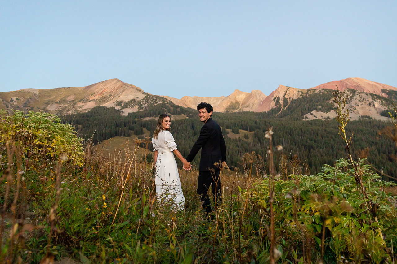 https://mountainmagicmedia.com/wp-content/uploads/2023/07/Crested-Butte-photographer-Gunnison-photographers-Colorado-photography-proposal-engagement-elopement-wedding-venue-photo-by-Mountain-Magic-Media-1071.jpg