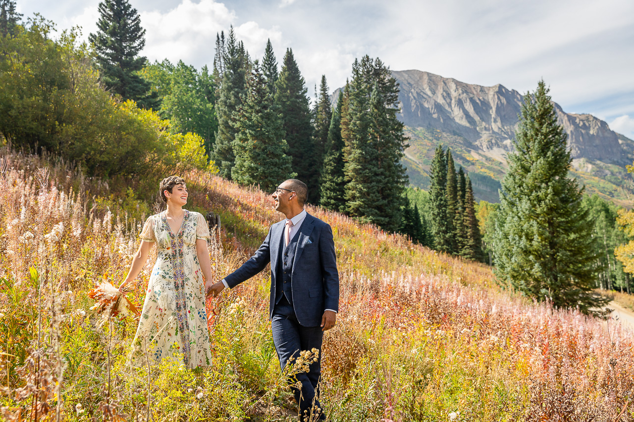 https://mountainmagicmedia.com/wp-content/uploads/2023/07/Crested-Butte-photographer-Gunnison-photographers-Colorado-photography-proposal-engagement-elopement-wedding-venue-photo-by-Mountain-Magic-Media-1088.jpg