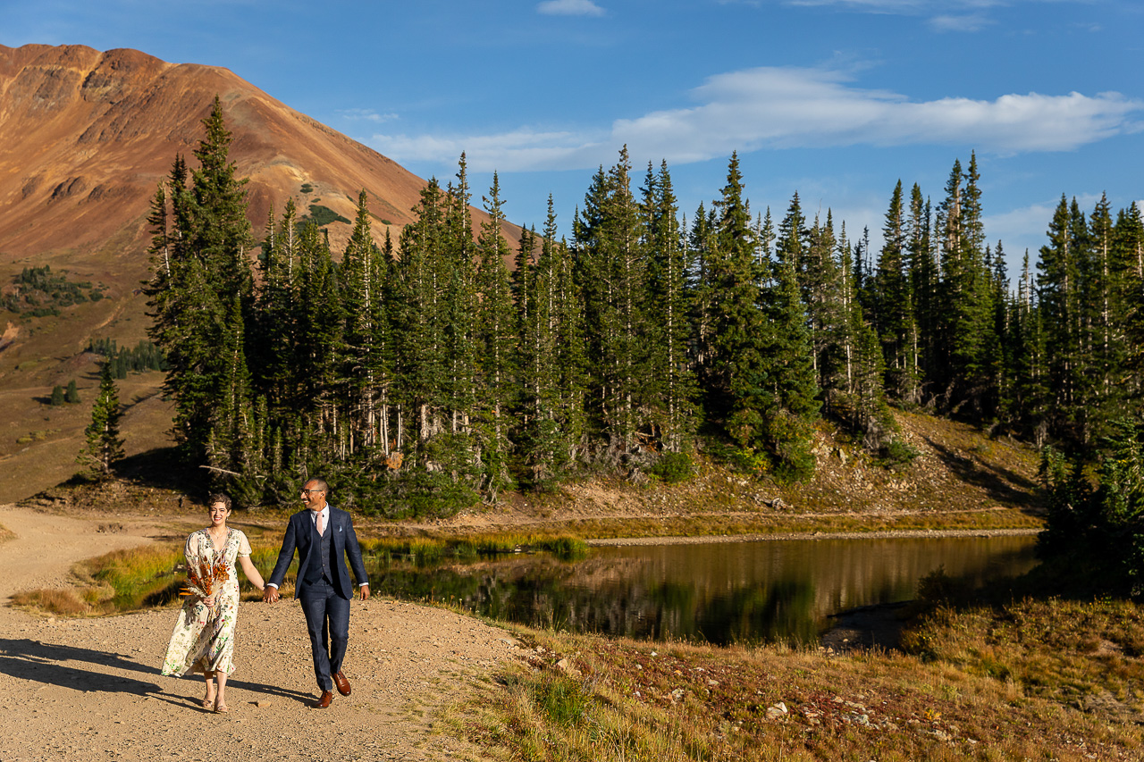 Paradise Divide Loop adventure instead vow of the wild outlovers vows Crested Butte photographer Gunnison photographers Colorado photography - proposal engagement elopement wedding venue - photo by Mountain Magic Media