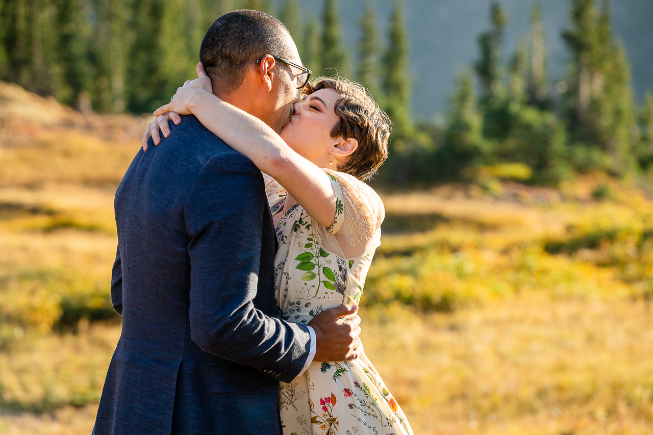 Paradise Divide Loop adventure instead vow of the wild outlovers vows Crested Butte photographer Gunnison photographers Colorado photography - proposal engagement elopement wedding venue - photo by Mountain Magic Media