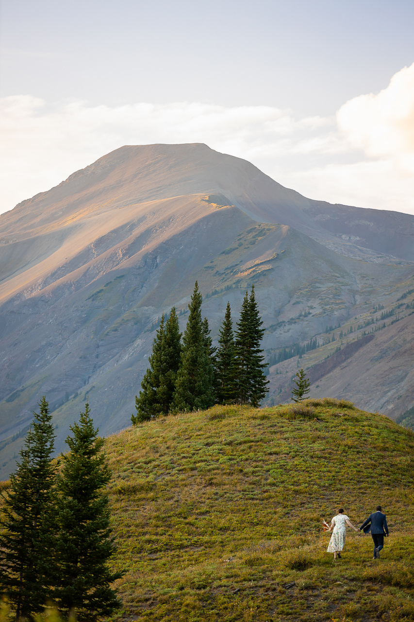 Paradise Divide Loop adventure instead vow of the wild outlovers vows Crested Butte photographer Gunnison photographers Colorado photography - proposal engagement elopement wedding venue - photo by Mountain Magic Media