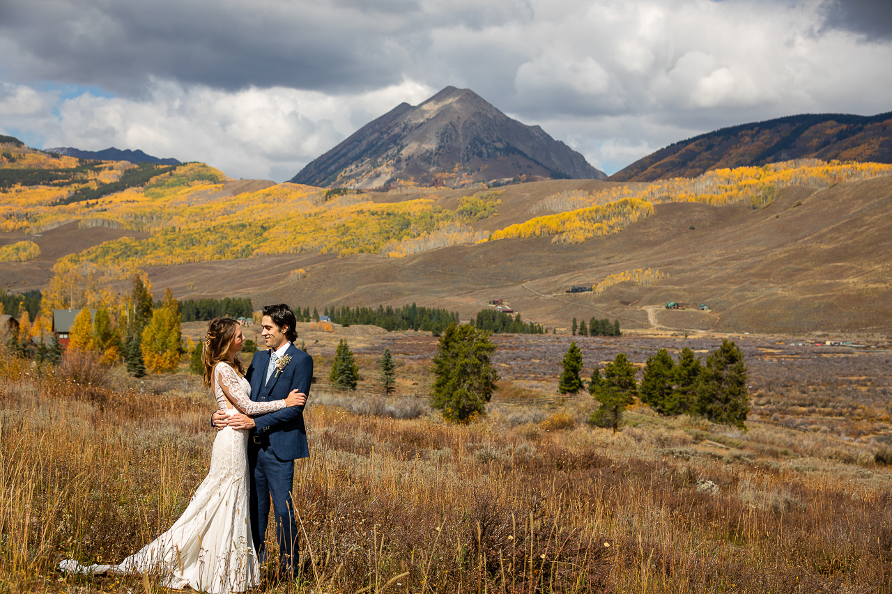 https://mountainmagicmedia.com/wp-content/uploads/2023/07/Crested-Butte-photographer-Gunnison-photographers-Colorado-photography-proposal-engagement-elopement-wedding-venue-photo-by-Mountain-Magic-Media-1177.jpg