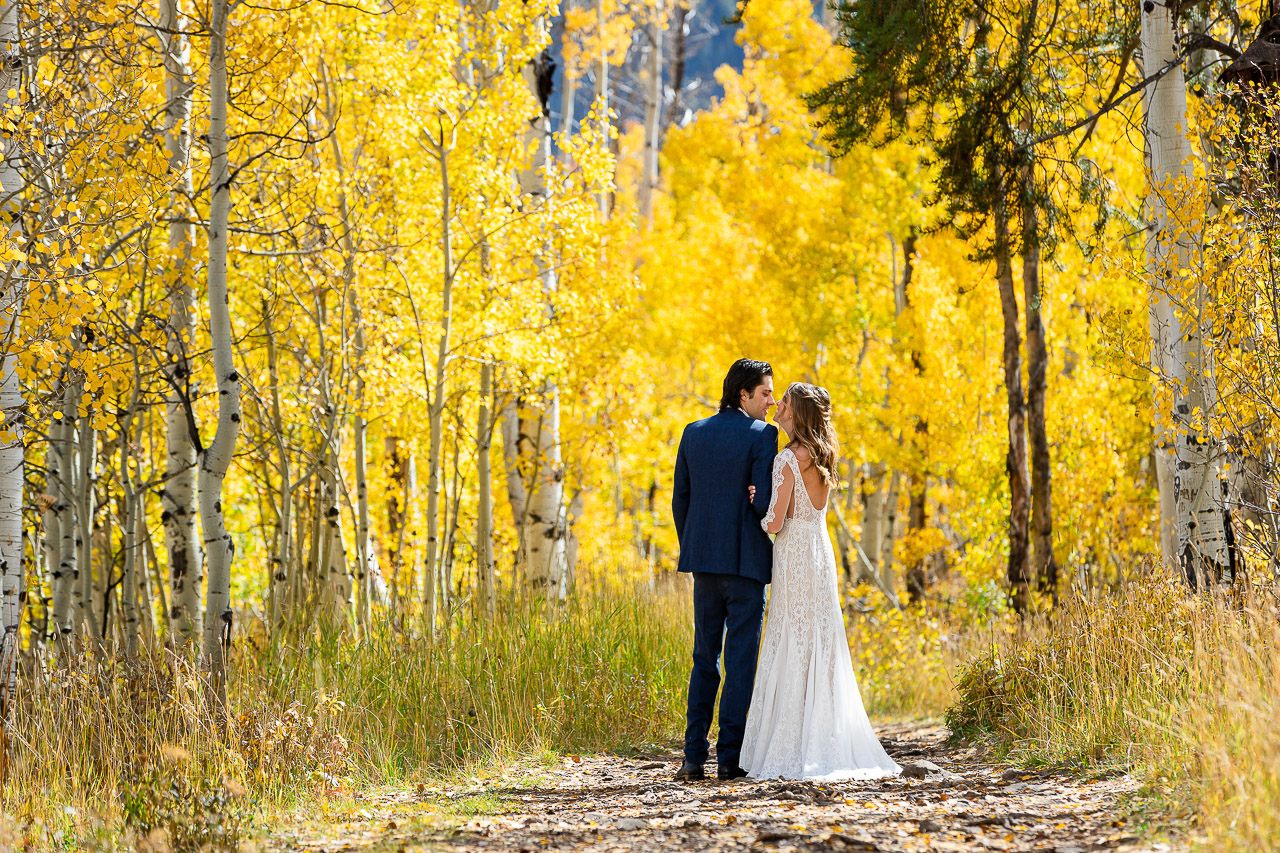 https://mountainmagicmedia.com/wp-content/uploads/2023/07/Crested-Butte-photographer-Gunnison-photographers-Colorado-photography-proposal-engagement-elopement-wedding-venue-photo-by-Mountain-Magic-Media-1181.jpg