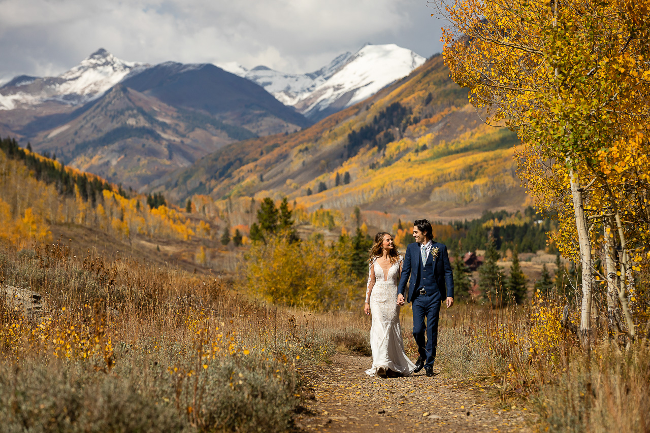 https://mountainmagicmedia.com/wp-content/uploads/2023/07/Crested-Butte-photographer-Gunnison-photographers-Colorado-photography-proposal-engagement-elopement-wedding-venue-photo-by-Mountain-Magic-Media-1187.jpg