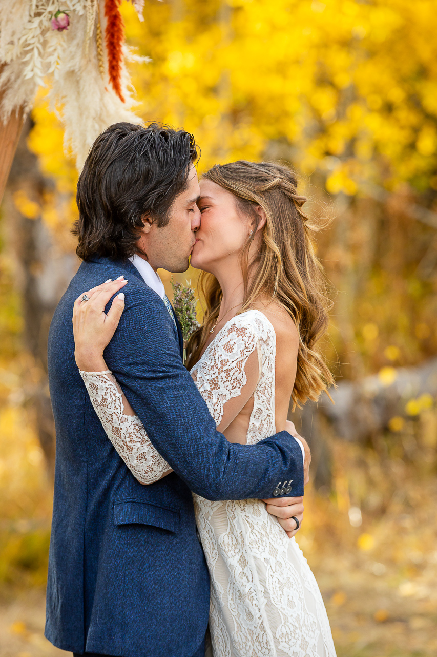 https://mountainmagicmedia.com/wp-content/uploads/2023/07/Crested-Butte-photographer-Gunnison-photographers-Colorado-photography-proposal-engagement-elopement-wedding-venue-photo-by-Mountain-Magic-Media-1205.jpg