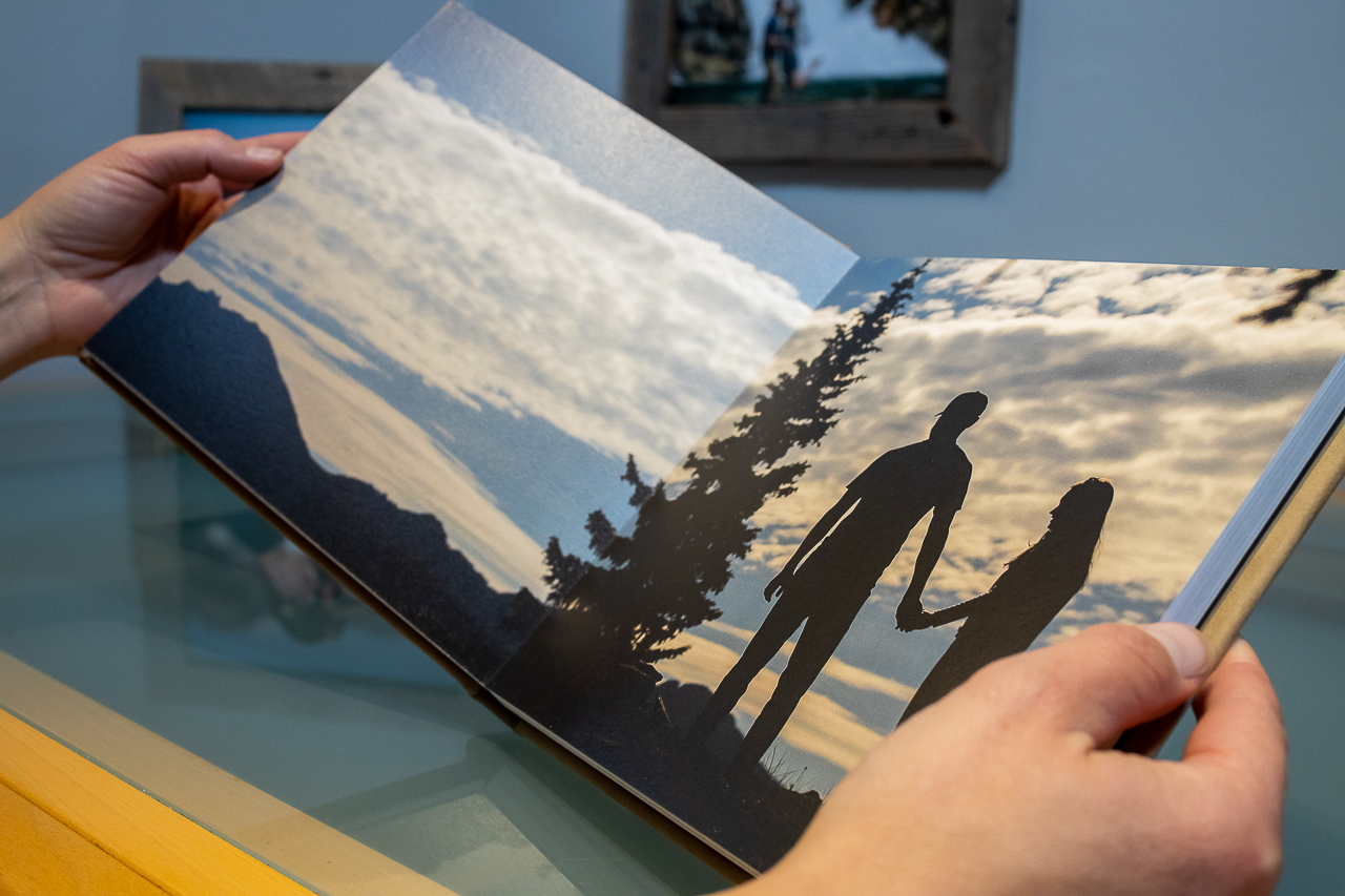 https://mountainmagicmedia.com/wp-content/uploads/2023/07/Crested-Butte-photographer-Gunnison-photographers-Colorado-photography-proposal-engagement-elopement-wedding-venue-photo-by-Mountain-Magic-Media-162.jpg