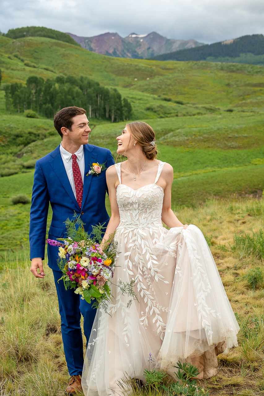 https://mountainmagicmedia.com/wp-content/uploads/2023/07/Crested-Butte-photographer-Gunnison-photographers-Colorado-photography-proposal-engagement-elopement-wedding-venue-photo-by-Mountain-Magic-Media-1634.jpg