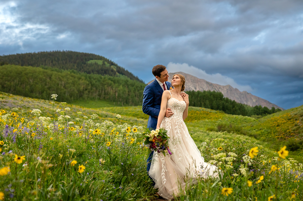 https://mountainmagicmedia.com/wp-content/uploads/2023/07/Crested-Butte-photographer-Gunnison-photographers-Colorado-photography-proposal-engagement-elopement-wedding-venue-photo-by-Mountain-Magic-Media-1636.jpg