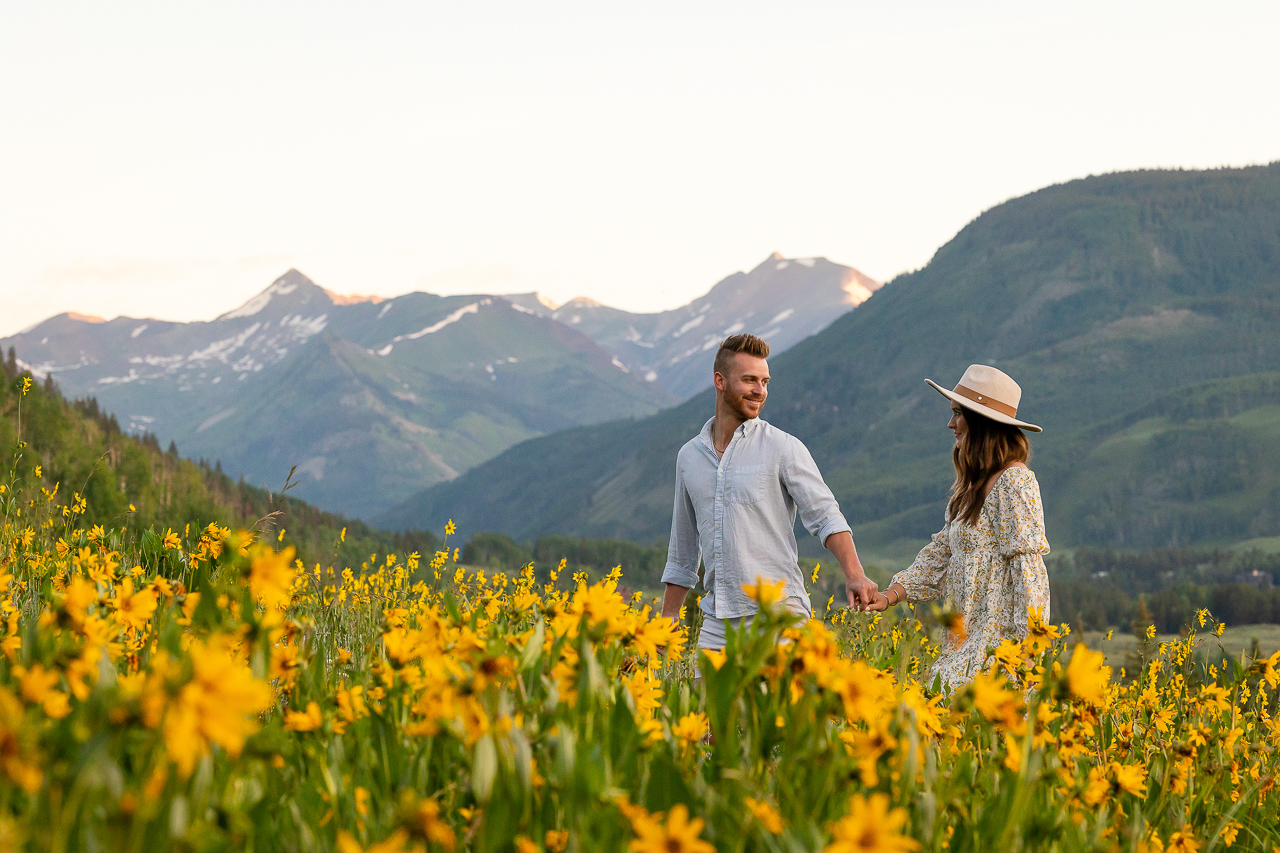 https://mountainmagicmedia.com/wp-content/uploads/2023/07/Crested-Butte-photographer-Gunnison-photographers-Colorado-photography-proposal-engagement-elopement-wedding-venue-photo-by-Mountain-Magic-Media-1693.jpg