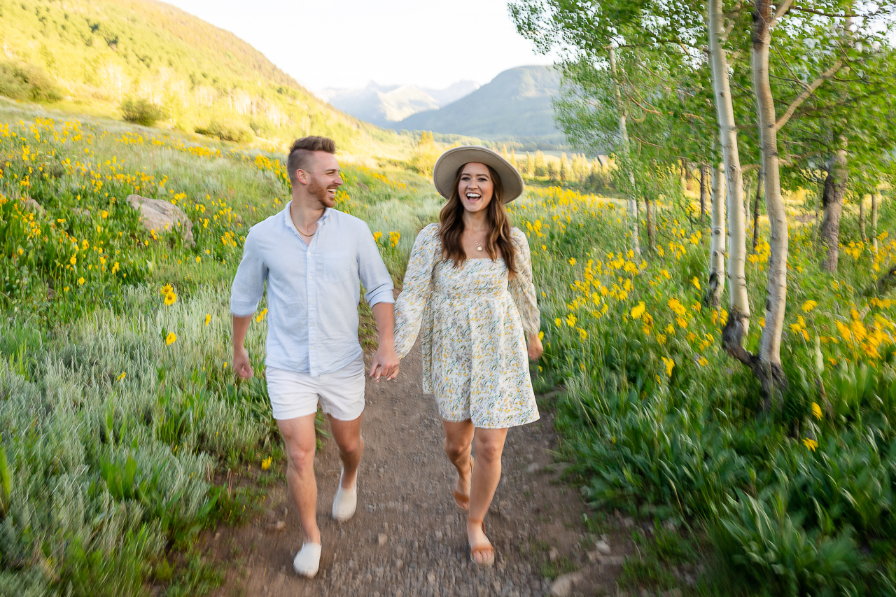 https://mountainmagicmedia.com/wp-content/uploads/2023/07/Crested-Butte-photographer-Gunnison-photographers-Colorado-photography-proposal-engagement-elopement-wedding-venue-photo-by-Mountain-Magic-Media-1717.jpg