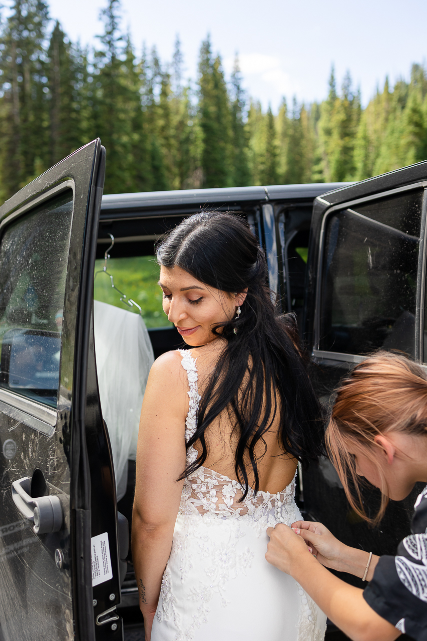 Emerald Lake vows outlovers vow of the wild Adventure Instead elope Crested Butte photographer Gunnison photographers Colorado photography - proposal engagement elopement wedding venue - photo by Mountain Magic Media