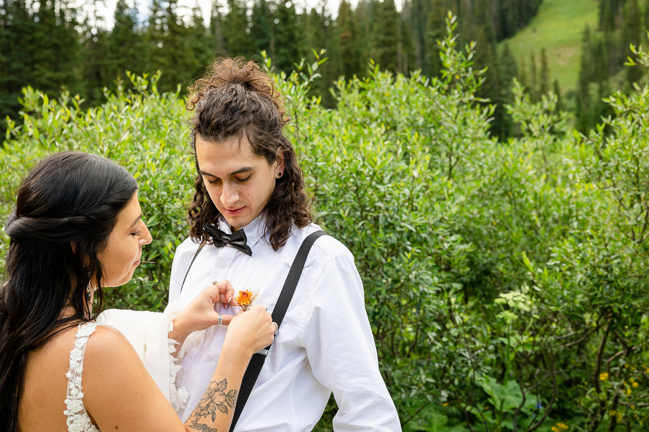 Emerald Lake vows outlovers vow of the wild Adventure Instead elope Crested Butte photographer Gunnison photographers Colorado photography - proposal engagement elopement wedding venue - photo by Mountain Magic Media