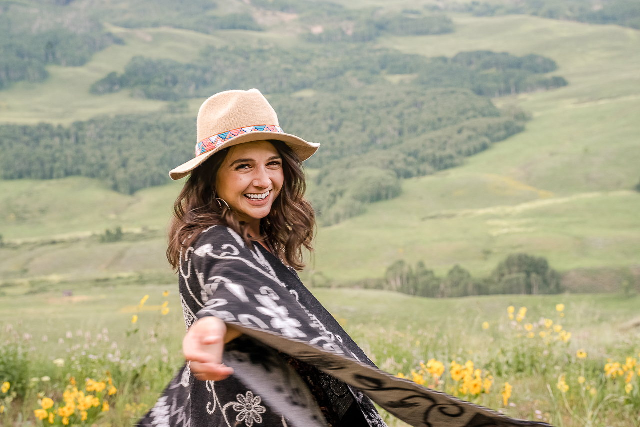 https://mountainmagicmedia.com/wp-content/uploads/2023/07/Crested-Butte-photographer-Gunnison-photographers-Colorado-photography-proposal-engagement-elopement-wedding-venue-photo-by-Mountain-Magic-Media-189.jpg