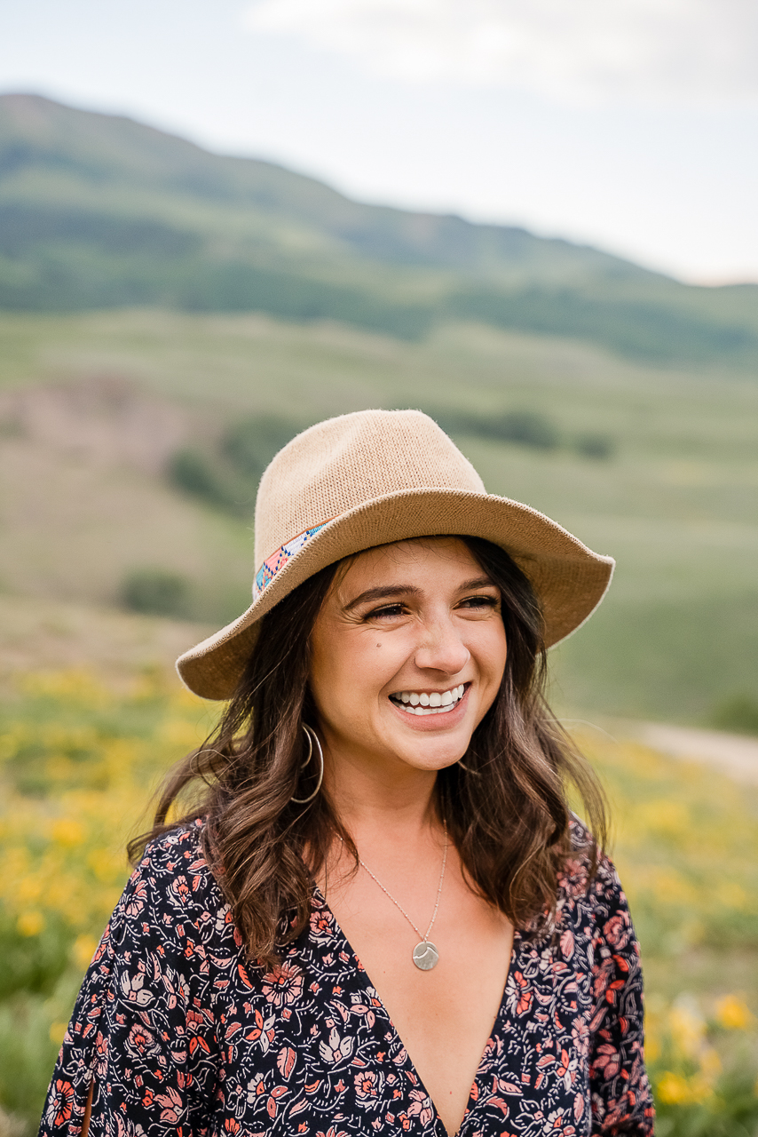 https://mountainmagicmedia.com/wp-content/uploads/2023/07/Crested-Butte-photographer-Gunnison-photographers-Colorado-photography-proposal-engagement-elopement-wedding-venue-photo-by-Mountain-Magic-Media-198.jpg