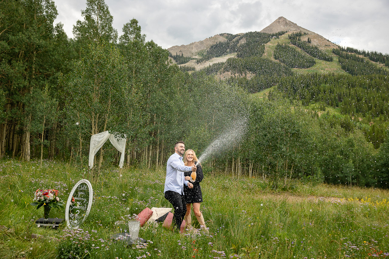 https://mountainmagicmedia.com/wp-content/uploads/2023/07/Crested-Butte-photographer-Gunnison-photographers-Colorado-photography-proposal-engagement-elopement-wedding-venue-photo-by-Mountain-Magic-Media-1990.jpg