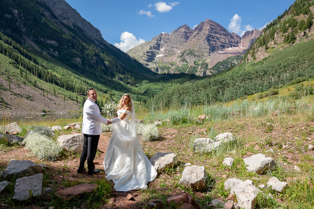 https://mountainmagicmedia.com/wp-content/uploads/2023/07/Crested-Butte-photographer-Gunnison-photographers-Colorado-photography-proposal-engagement-elopement-wedding-venue-photo-by-Mountain-Magic-Media-2042.jpg