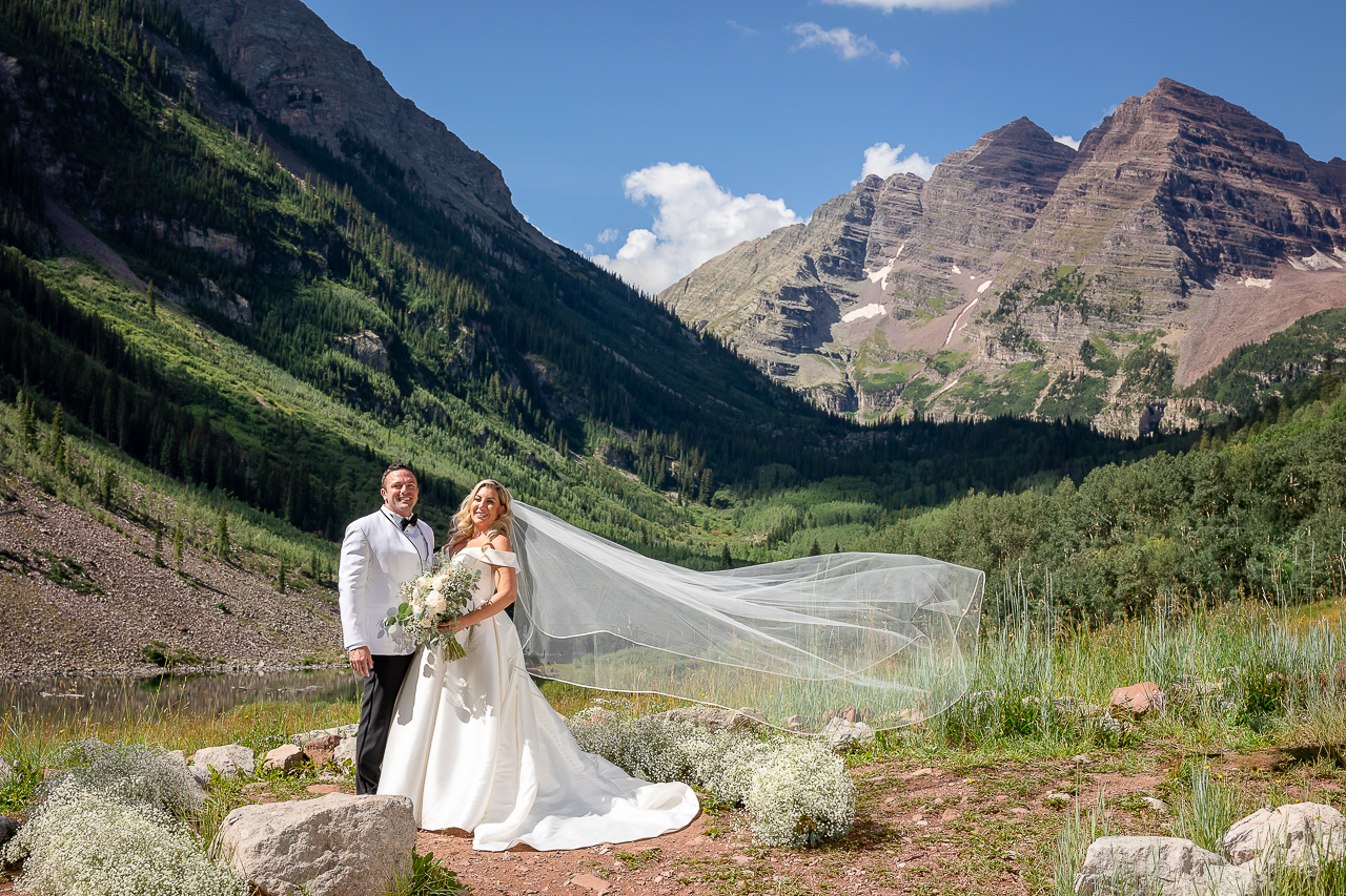 Aspen Maroon Bells view adventure instead vow of the wild outlovers vows newlyweds couple Crested Butte photographer Gunnison photographers Colorado photography - proposal engagement elopement wedding venue - photo by Mountain Magic Media