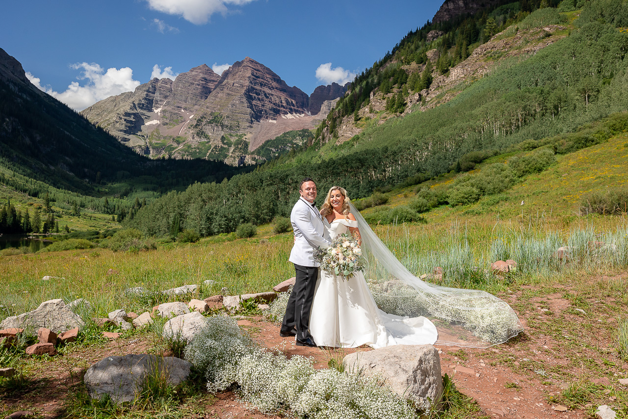 Aspen Maroon Bells view adventure instead vow of the wild outlovers vows newlyweds couple Crested Butte photographer Gunnison photographers Colorado photography - proposal engagement elopement wedding venue - photo by Mountain Magic Media