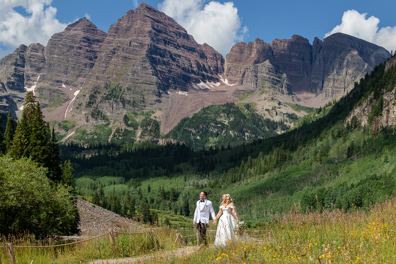 https://mountainmagicmedia.com/wp-content/uploads/2023/07/Crested-Butte-photographer-Gunnison-photographers-Colorado-photography-proposal-engagement-elopement-wedding-venue-photo-by-Mountain-Magic-Media-2075.jpg