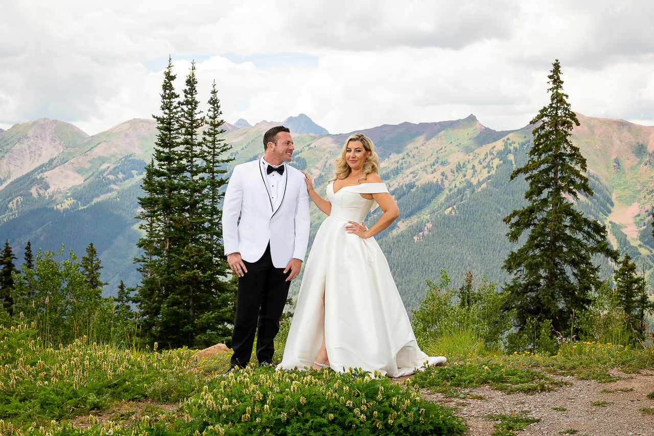 https://mountainmagicmedia.com/wp-content/uploads/2023/07/Crested-Butte-photographer-Gunnison-photographers-Colorado-photography-proposal-engagement-elopement-wedding-venue-photo-by-Mountain-Magic-Media-2089.jpg