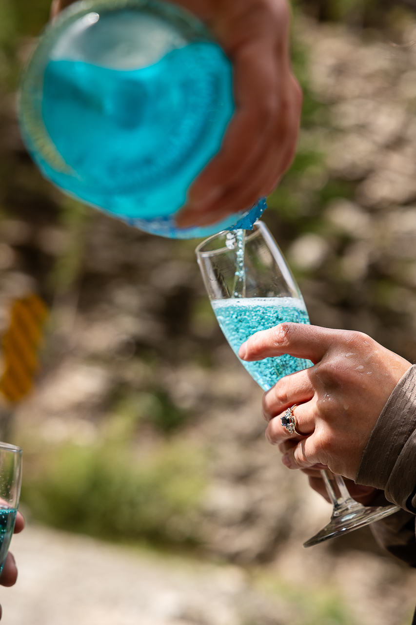 https://mountainmagicmedia.com/wp-content/uploads/2023/07/Crested-Butte-photographer-Gunnison-photographers-Colorado-photography-proposal-engagement-elopement-wedding-venue-photo-by-Mountain-Magic-Media-2108.jpg