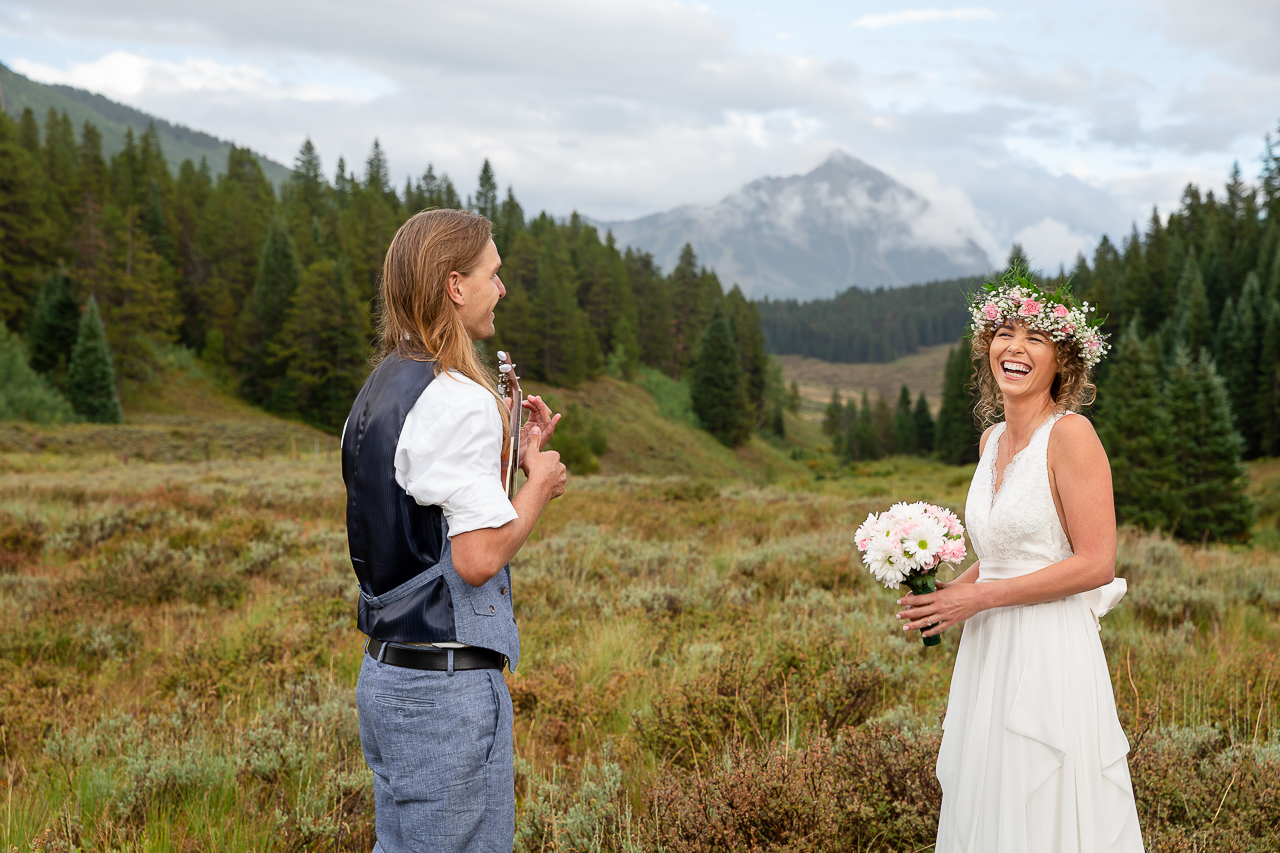 https://mountainmagicmedia.com/wp-content/uploads/2023/07/Crested-Butte-photographer-Gunnison-photographers-Colorado-photography-proposal-engagement-elopement-wedding-venue-photo-by-Mountain-Magic-Media-2157.jpg