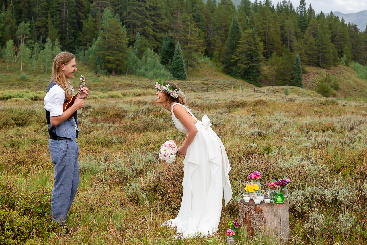 https://mountainmagicmedia.com/wp-content/uploads/2023/07/Crested-Butte-photographer-Gunnison-photographers-Colorado-photography-proposal-engagement-elopement-wedding-venue-photo-by-Mountain-Magic-Media-2163.jpg