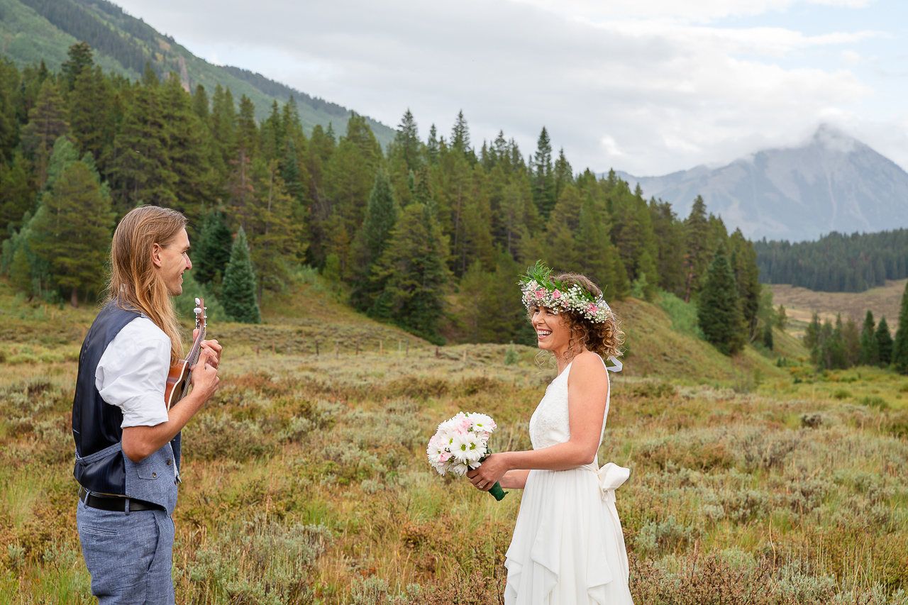 https://mountainmagicmedia.com/wp-content/uploads/2023/07/Crested-Butte-photographer-Gunnison-photographers-Colorado-photography-proposal-engagement-elopement-wedding-venue-photo-by-Mountain-Magic-Media-2172.jpg