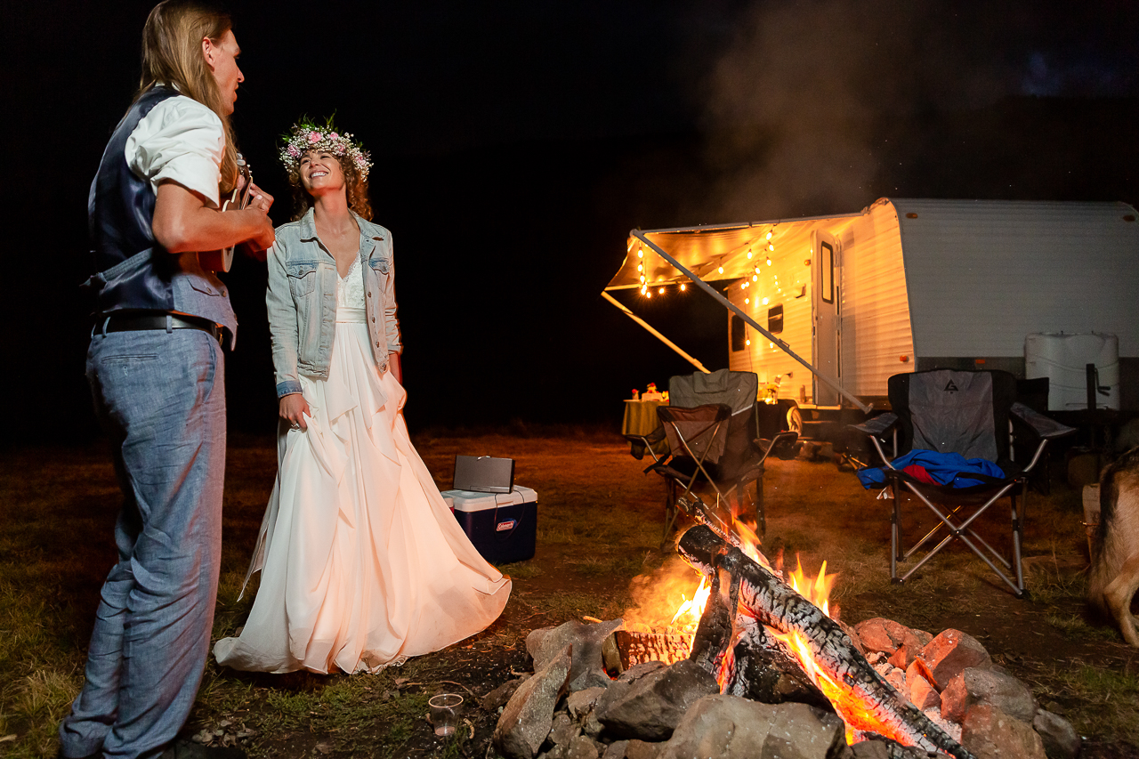 https://mountainmagicmedia.com/wp-content/uploads/2023/07/Crested-Butte-photographer-Gunnison-photographers-Colorado-photography-proposal-engagement-elopement-wedding-venue-photo-by-Mountain-Magic-Media-2203.jpg