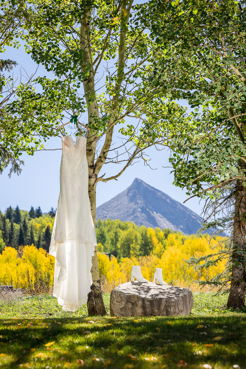 https://mountainmagicmedia.com/wp-content/uploads/2023/07/Crested-Butte-photographer-Gunnison-photographers-Colorado-photography-proposal-engagement-elopement-wedding-venue-photo-by-Mountain-Magic-Media-2228.jpg