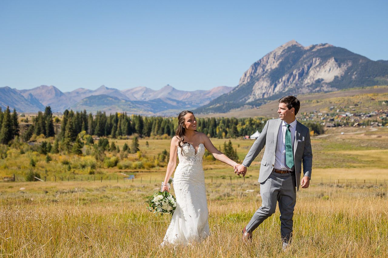 https://mountainmagicmedia.com/wp-content/uploads/2023/07/Crested-Butte-photographer-Gunnison-photographers-Colorado-photography-proposal-engagement-elopement-wedding-venue-photo-by-Mountain-Magic-Media-2246.jpg