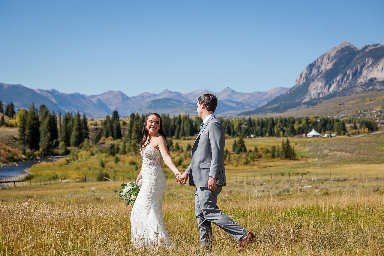 https://mountainmagicmedia.com/wp-content/uploads/2023/07/Crested-Butte-photographer-Gunnison-photographers-Colorado-photography-proposal-engagement-elopement-wedding-venue-photo-by-Mountain-Magic-Media-2248.jpg