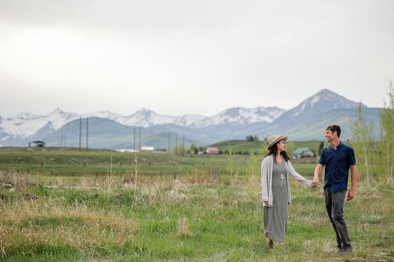 https://mountainmagicmedia.com/wp-content/uploads/2023/07/Crested-Butte-photographer-Gunnison-photographers-Colorado-photography-proposal-engagement-elopement-wedding-venue-photo-by-Mountain-Magic-Media-225.jpg