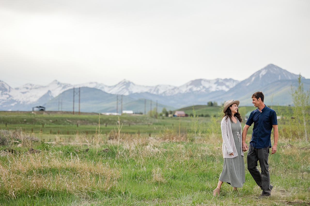 https://mountainmagicmedia.com/wp-content/uploads/2023/07/Crested-Butte-photographer-Gunnison-photographers-Colorado-photography-proposal-engagement-elopement-wedding-venue-photo-by-Mountain-Magic-Media-226.jpg