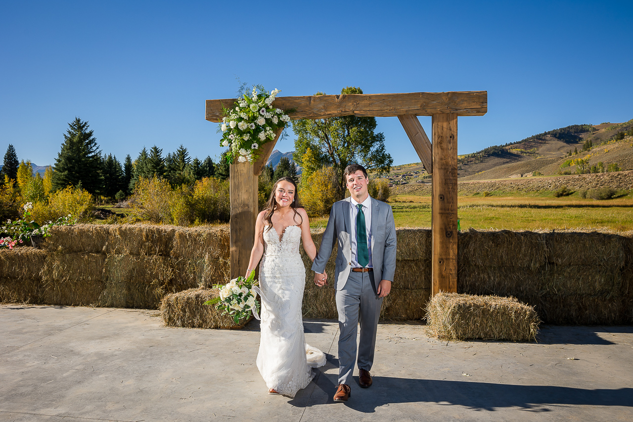 https://mountainmagicmedia.com/wp-content/uploads/2023/07/Crested-Butte-photographer-Gunnison-photographers-Colorado-photography-proposal-engagement-elopement-wedding-venue-photo-by-Mountain-Magic-Media-2267.jpg