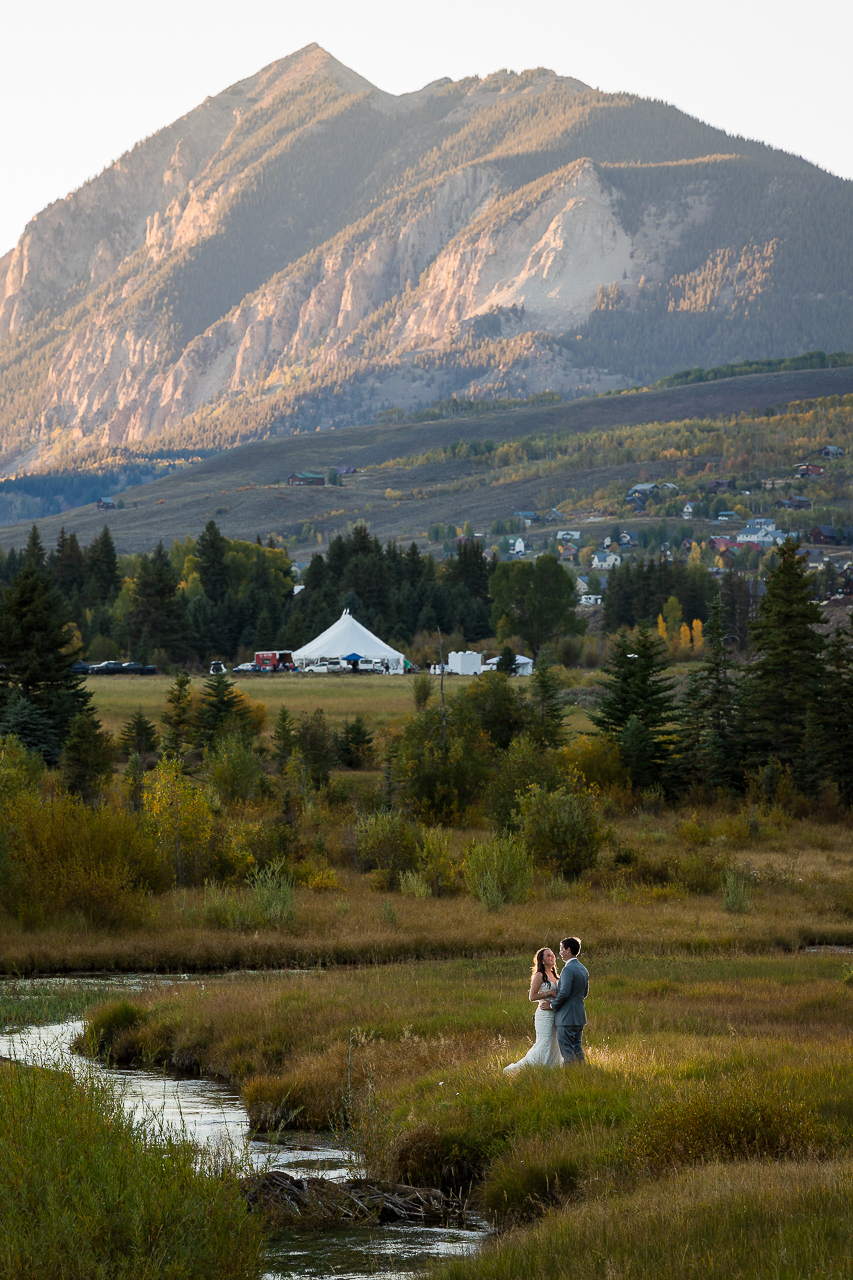 https://mountainmagicmedia.com/wp-content/uploads/2023/07/Crested-Butte-photographer-Gunnison-photographers-Colorado-photography-proposal-engagement-elopement-wedding-venue-photo-by-Mountain-Magic-Media-2269.jpg