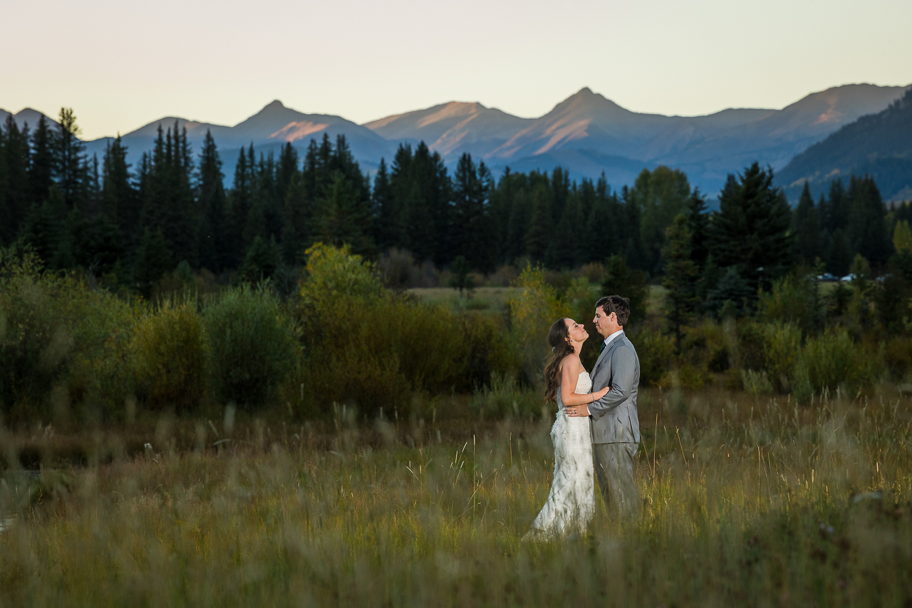 https://mountainmagicmedia.com/wp-content/uploads/2023/07/Crested-Butte-photographer-Gunnison-photographers-Colorado-photography-proposal-engagement-elopement-wedding-venue-photo-by-Mountain-Magic-Media-2270.jpg