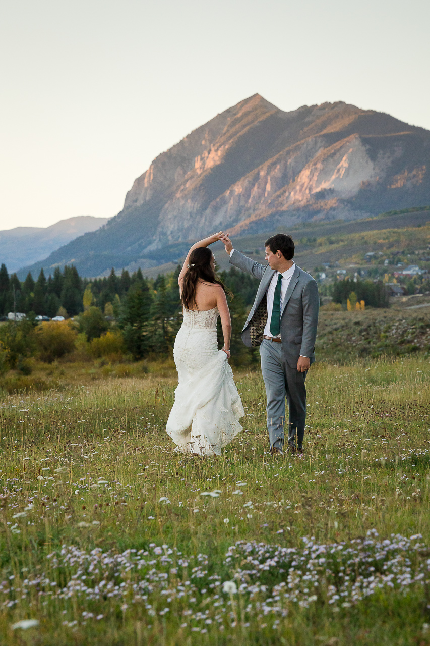 https://mountainmagicmedia.com/wp-content/uploads/2023/07/Crested-Butte-photographer-Gunnison-photographers-Colorado-photography-proposal-engagement-elopement-wedding-venue-photo-by-Mountain-Magic-Media-2275.jpg