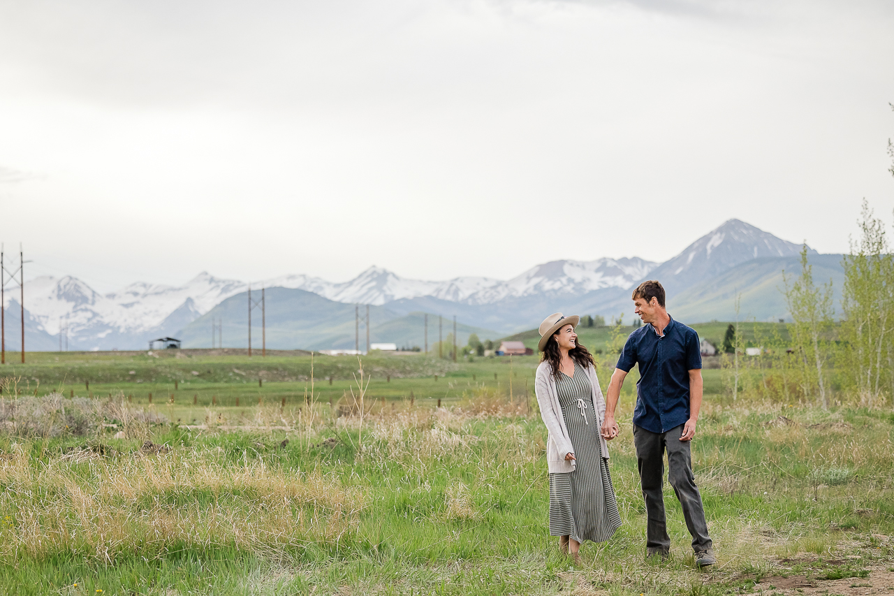 https://mountainmagicmedia.com/wp-content/uploads/2023/07/Crested-Butte-photographer-Gunnison-photographers-Colorado-photography-proposal-engagement-elopement-wedding-venue-photo-by-Mountain-Magic-Media-228.jpg