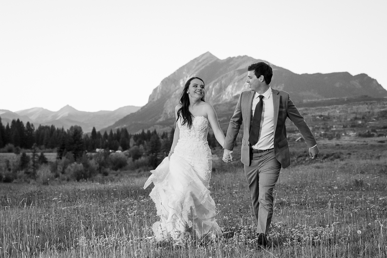 https://mountainmagicmedia.com/wp-content/uploads/2023/07/Crested-Butte-photographer-Gunnison-photographers-Colorado-photography-proposal-engagement-elopement-wedding-venue-photo-by-Mountain-Magic-Media-2284.jpg