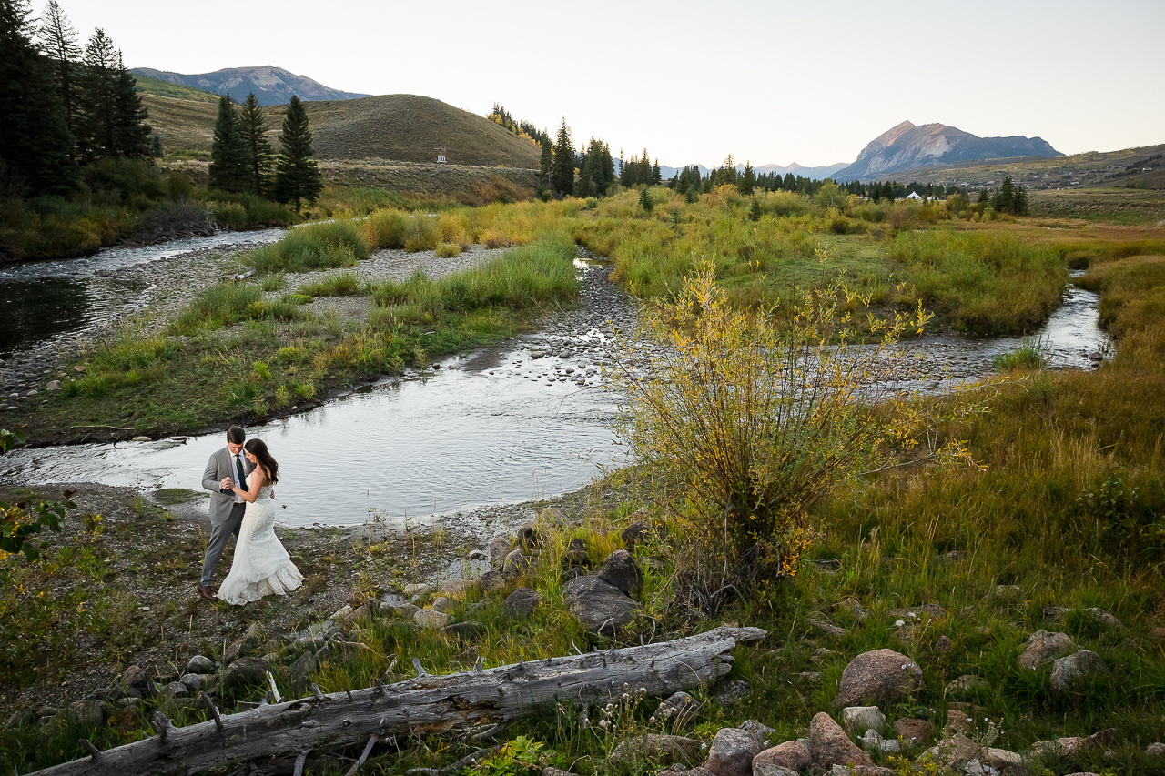 https://mountainmagicmedia.com/wp-content/uploads/2023/07/Crested-Butte-photographer-Gunnison-photographers-Colorado-photography-proposal-engagement-elopement-wedding-venue-photo-by-Mountain-Magic-Media-2287.jpg