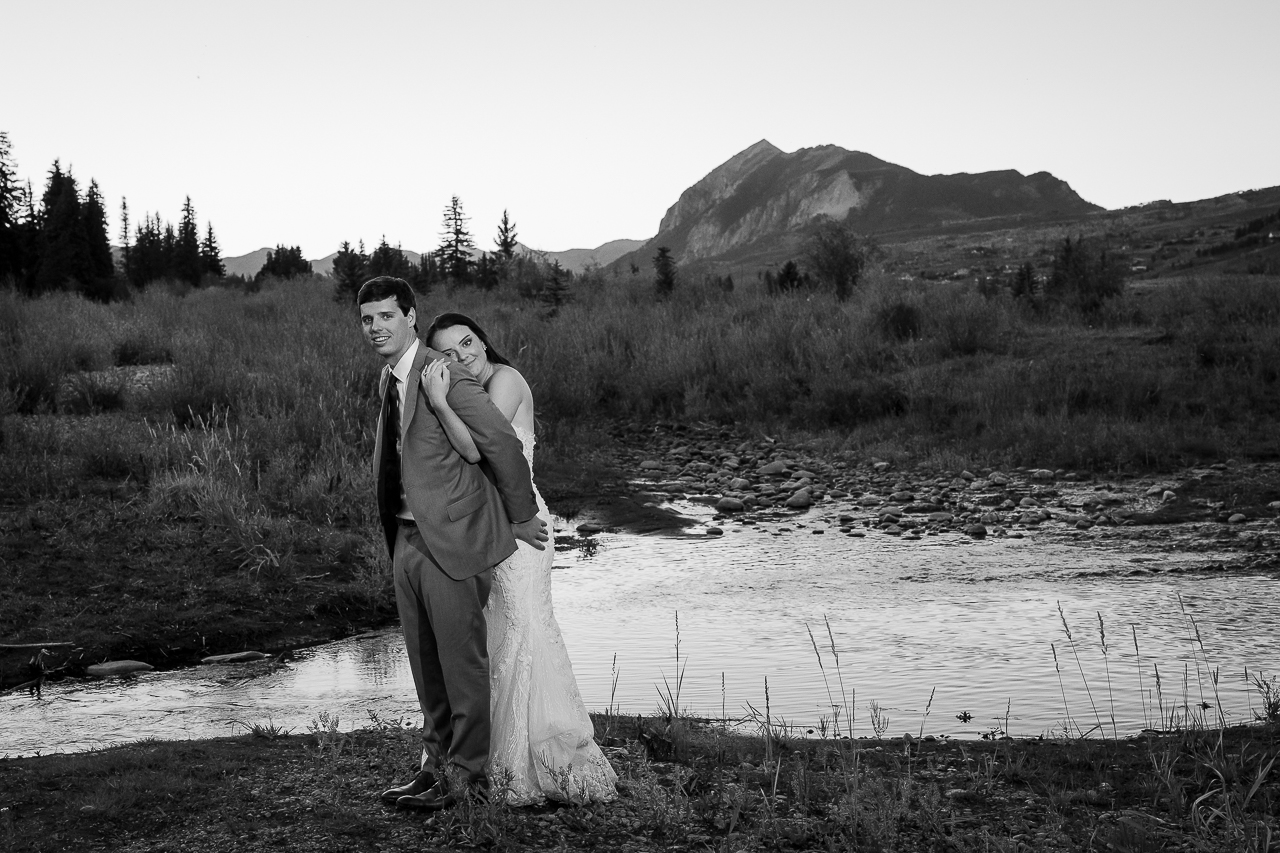 https://mountainmagicmedia.com/wp-content/uploads/2023/07/Crested-Butte-photographer-Gunnison-photographers-Colorado-photography-proposal-engagement-elopement-wedding-venue-photo-by-Mountain-Magic-Media-2290.jpg